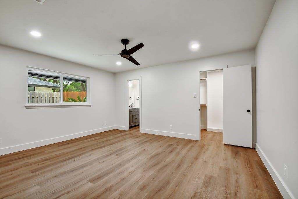 4 Valley View Ln, New Braunfels, TX 78130