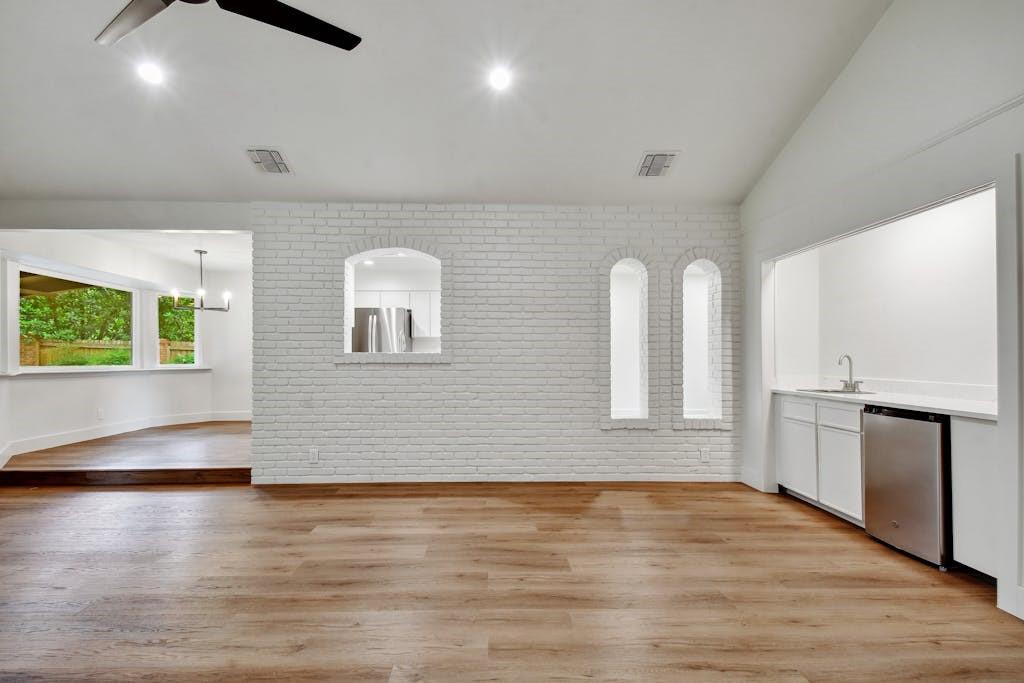 4 Valley View Ln, New Braunfels, TX 78130