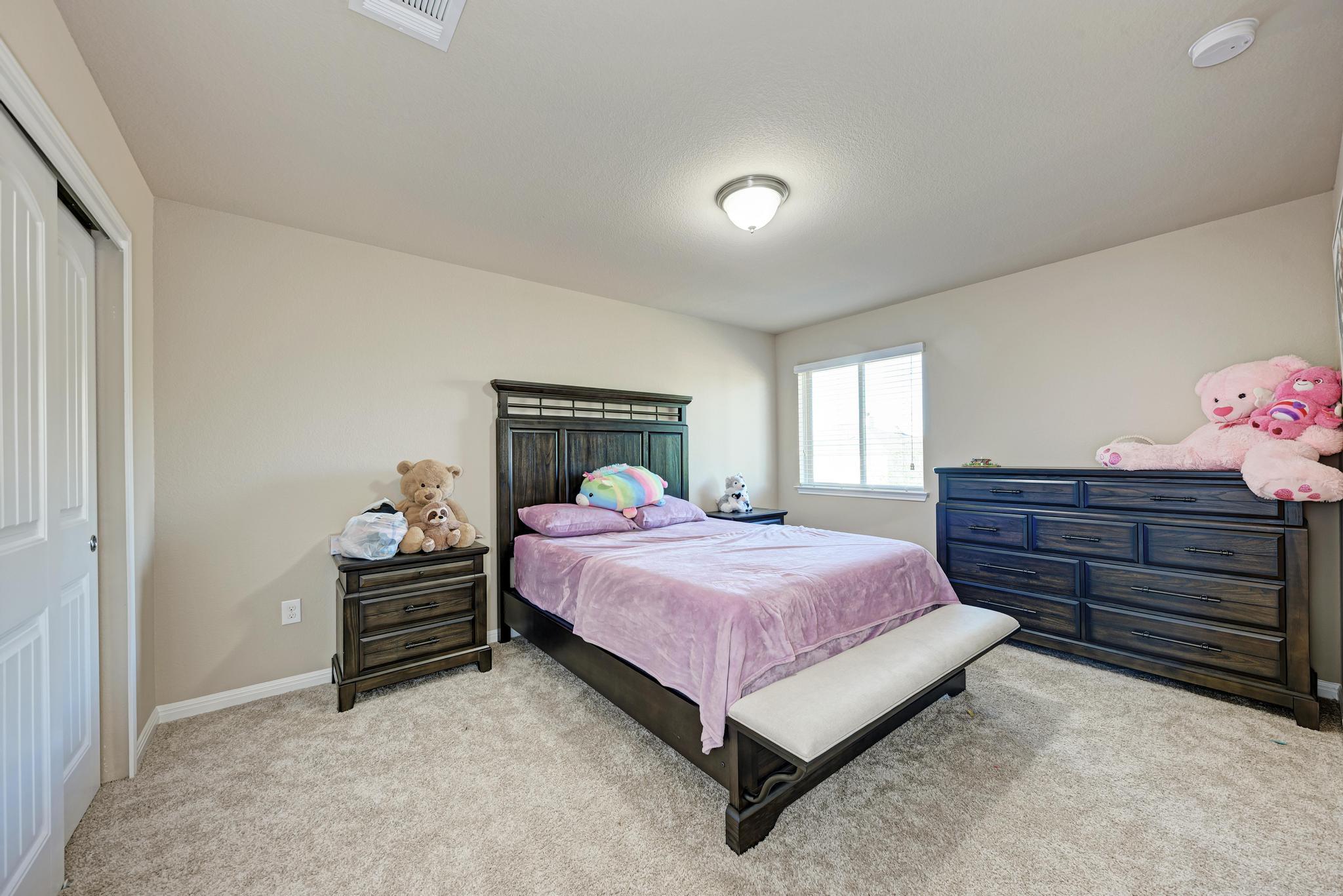 701 Schefer St, Leander, TX 78641