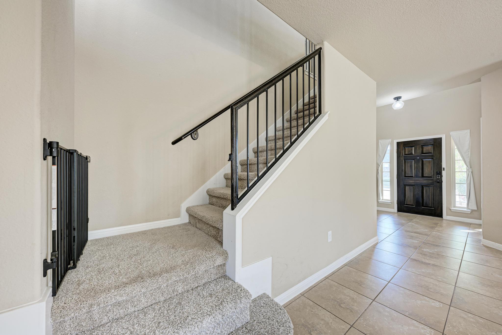 701 Schefer St, Leander, TX 78641