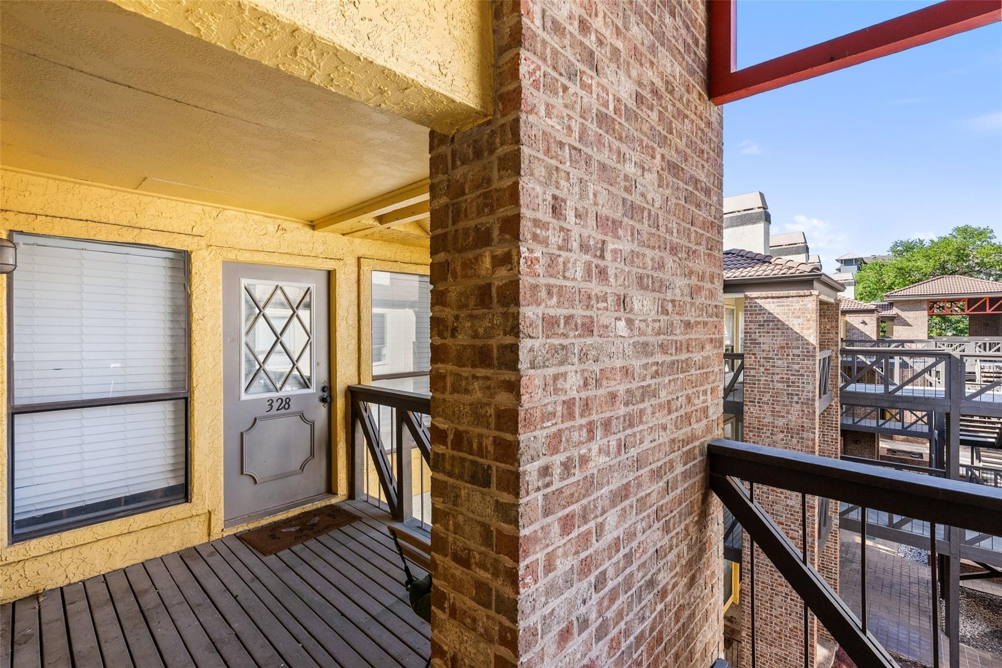 806 W 24th St # 328, Austin, TX 78705