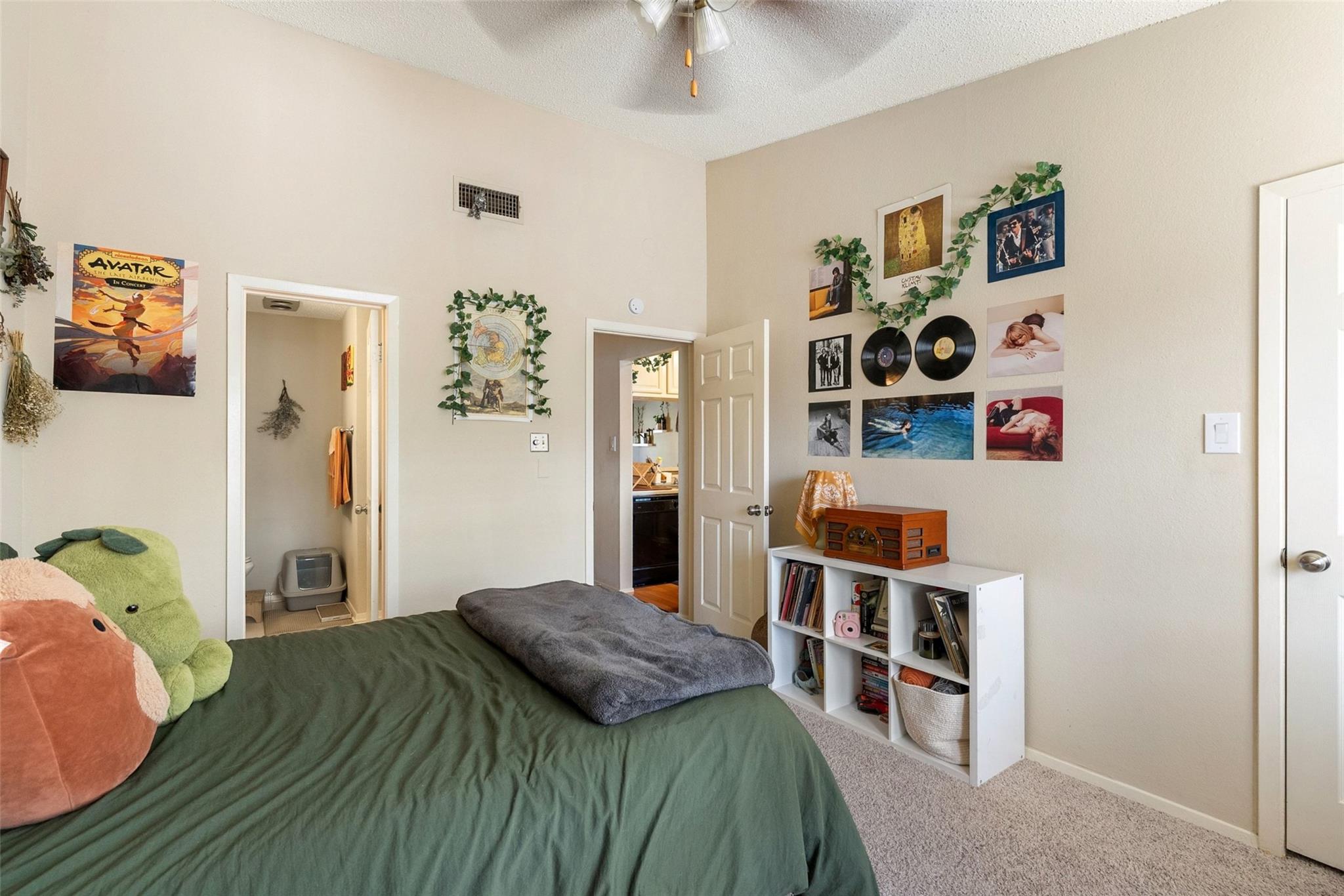 806 W 24th St # 328, Austin, TX 78705