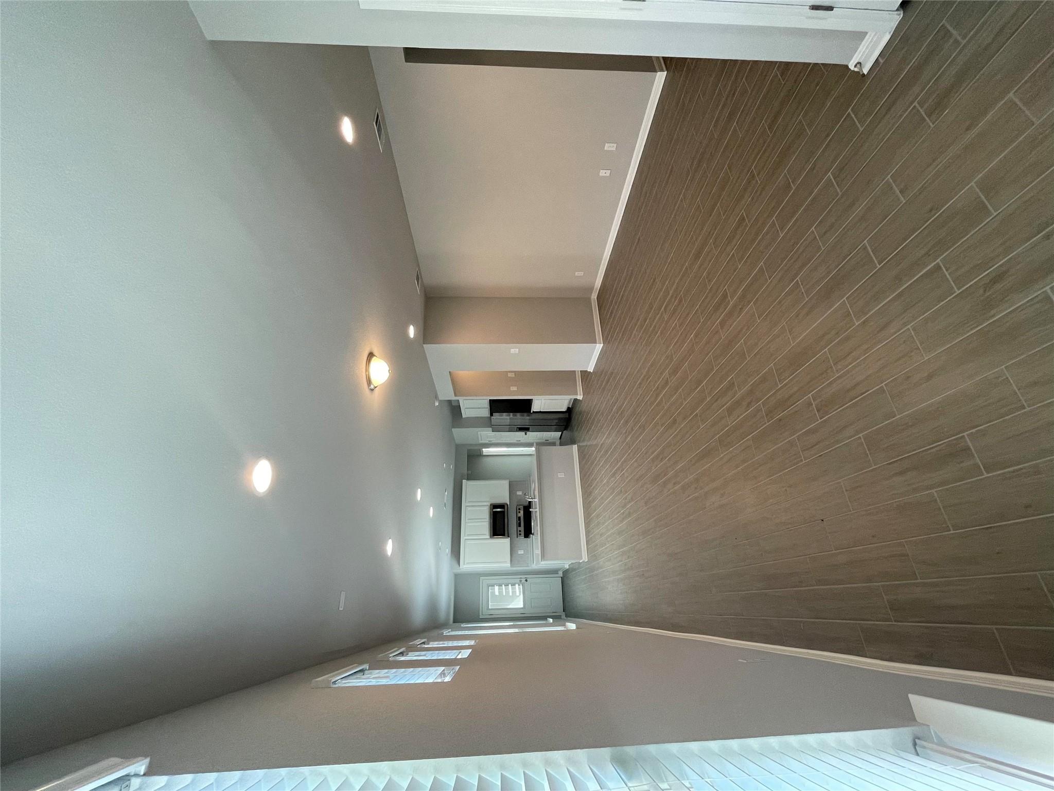 125 Unforgiven Ln, Jarrell, TX 76537