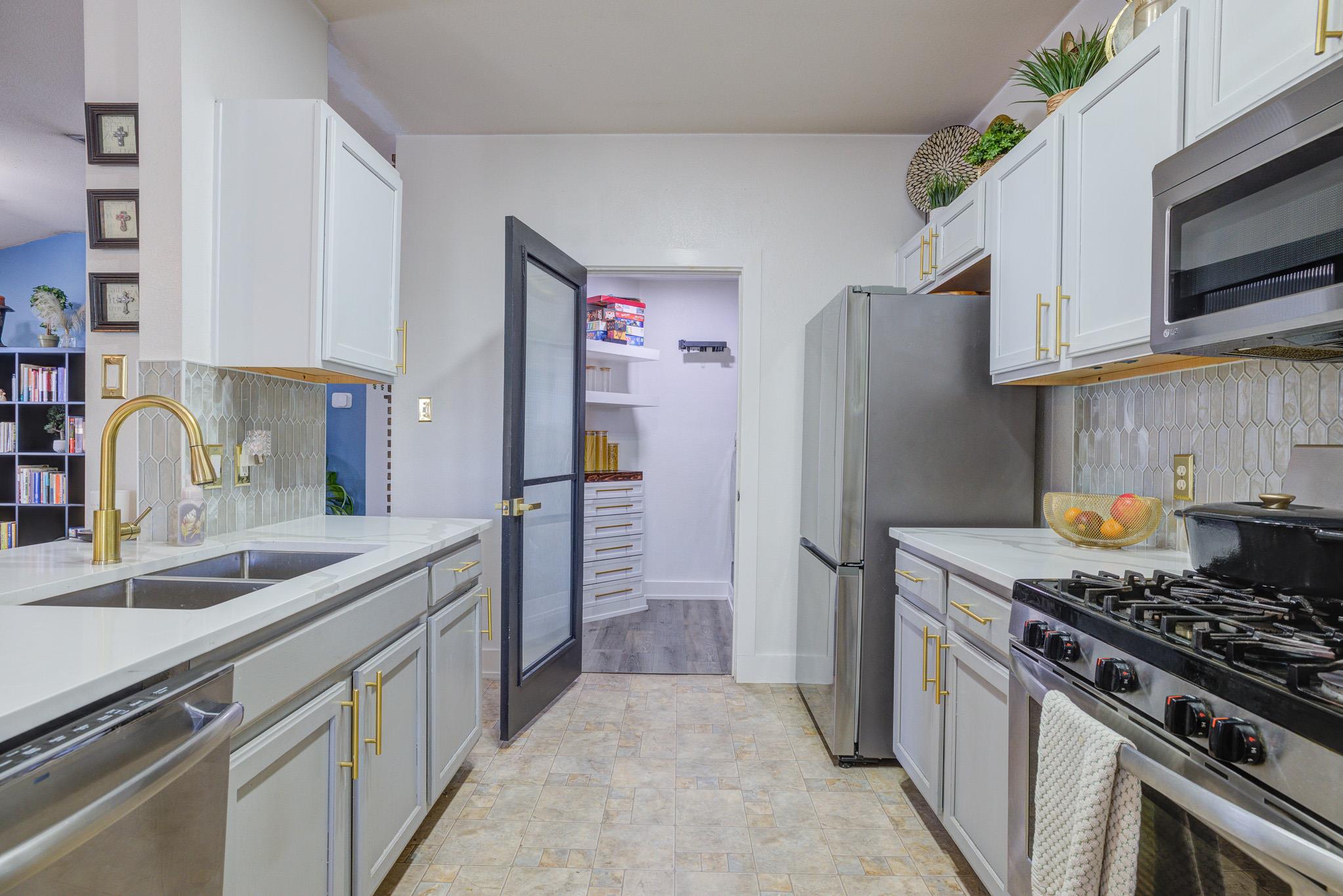 1201 N Darjeeling Dr, Pflugerville, TX 78660