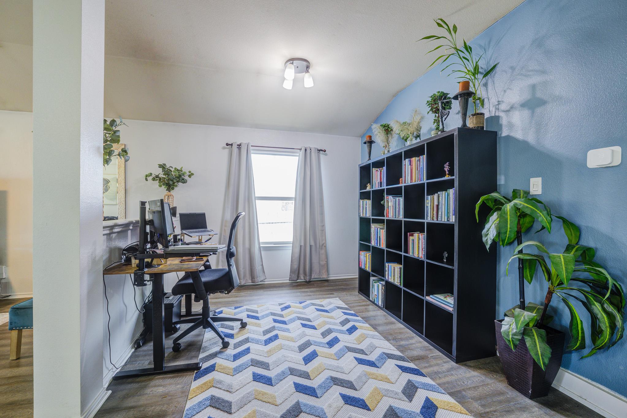 1201 N Darjeeling Dr, Pflugerville, TX 78660