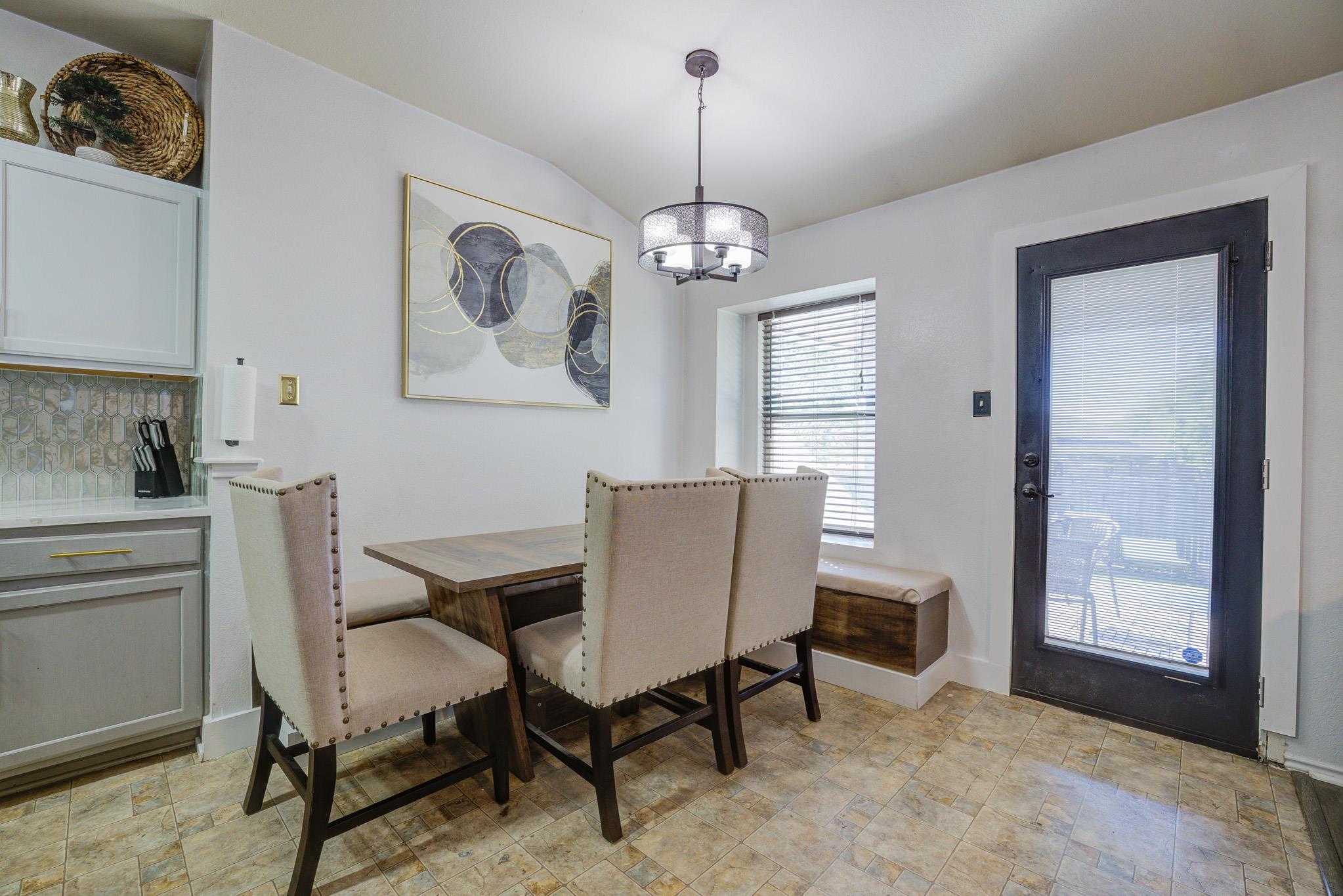 1201 N Darjeeling Dr, Pflugerville, TX 78660