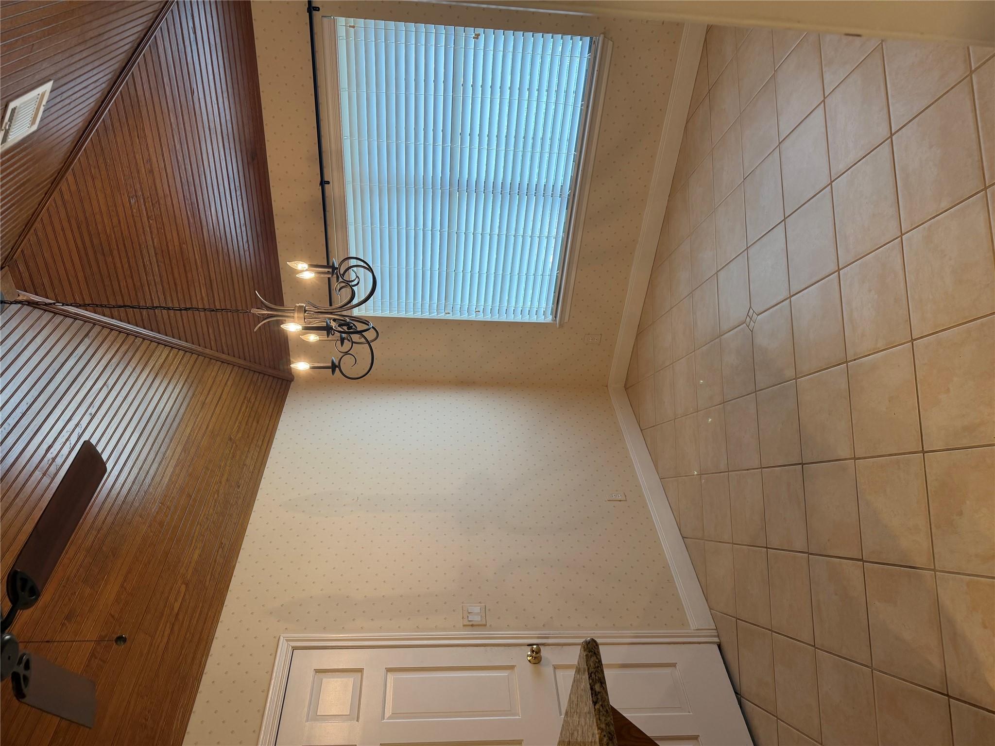 611 Rolling Green Dr, Lakeway, TX 78734