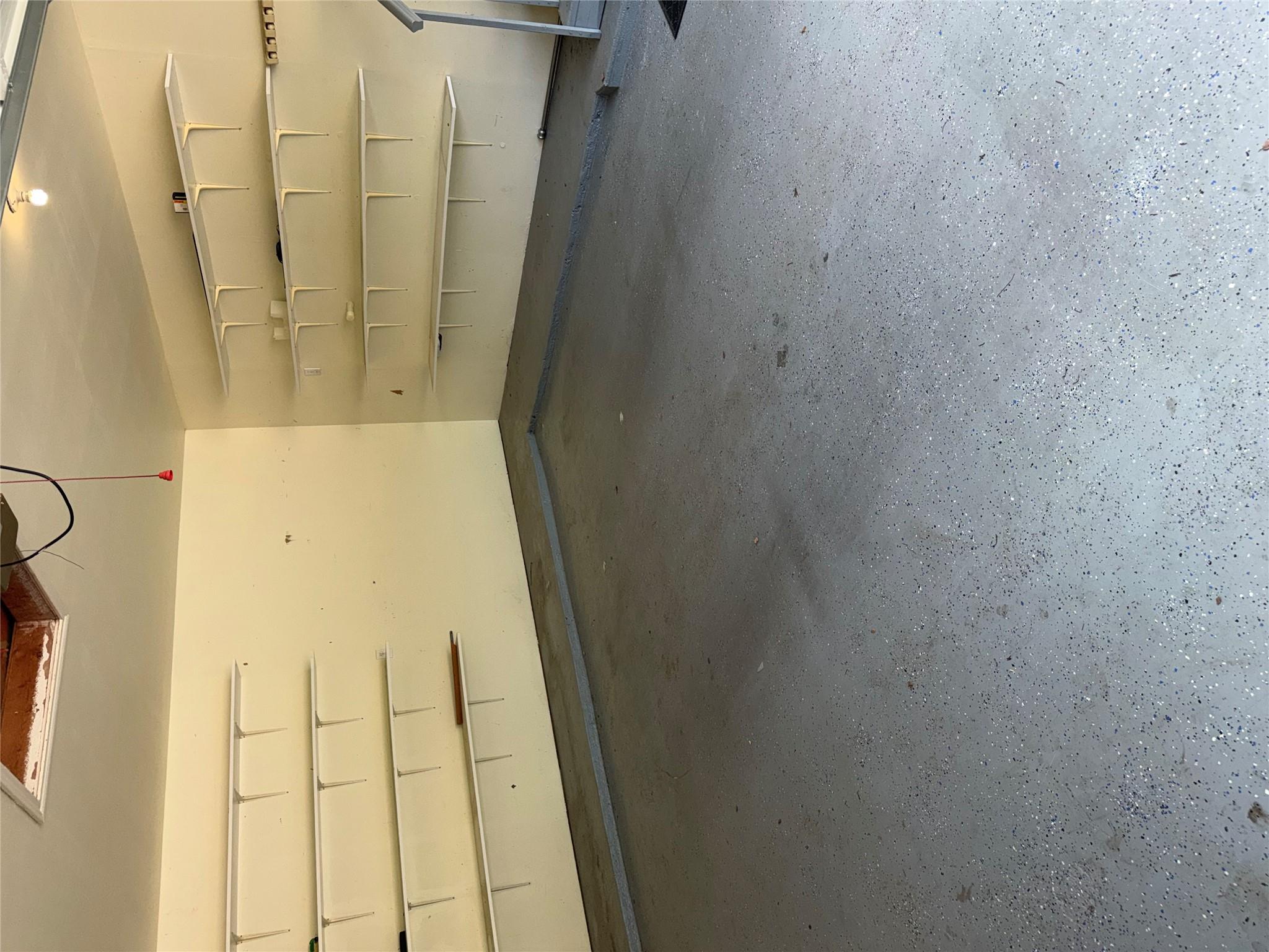 611 Rolling Green Dr, Lakeway, TX 78734