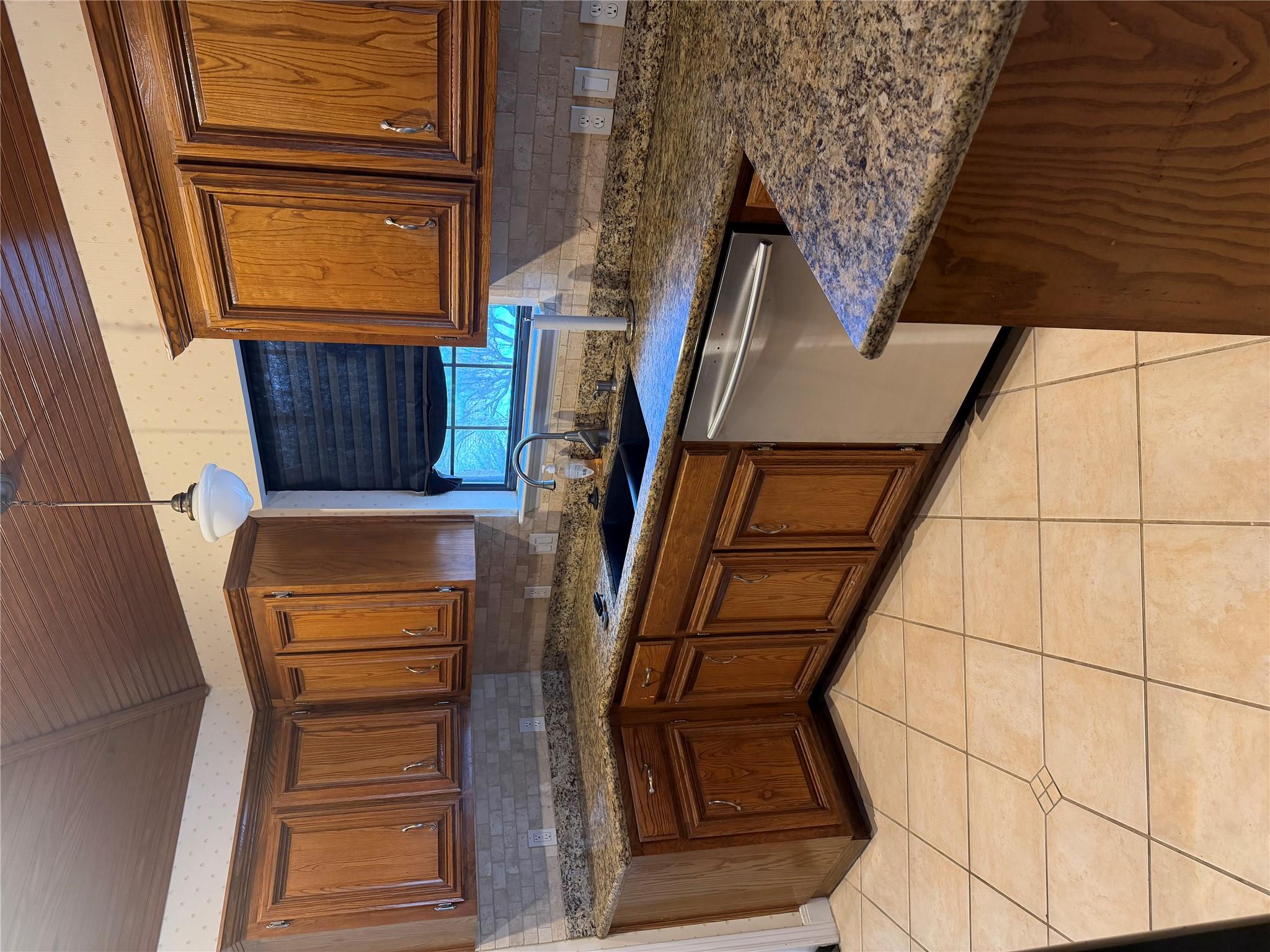 611 Rolling Green Dr, Lakeway, TX 78734