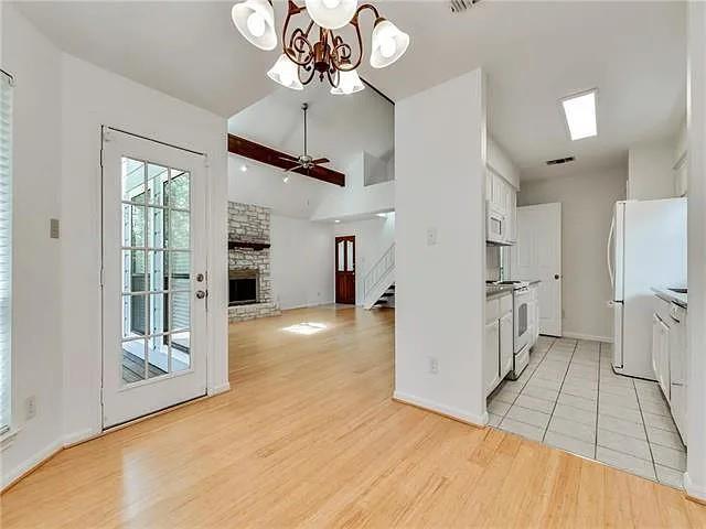 312 Sailmaster St, Lakeway, TX 78734