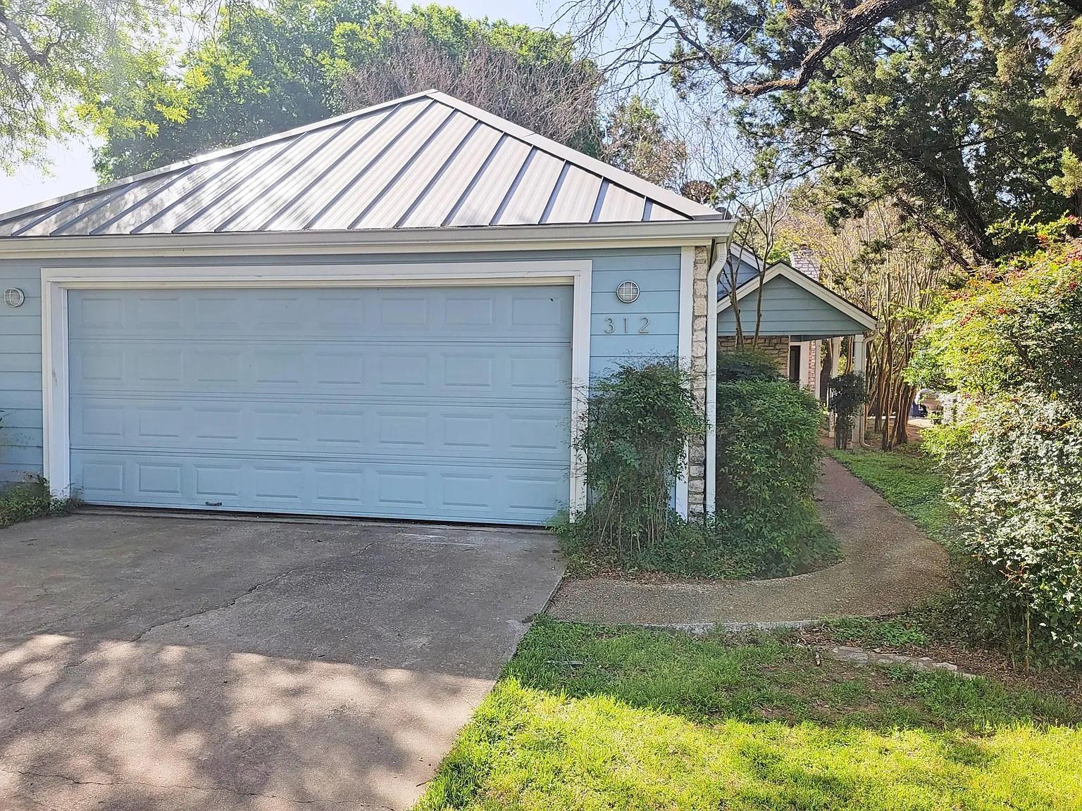 312 Sailmaster St, Lakeway, TX 78734