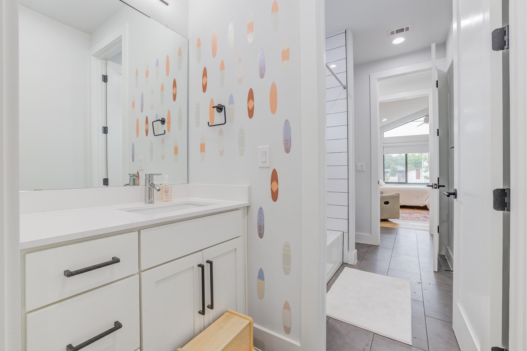 5520 Woodrow Ave # 2, Austin, TX 78756