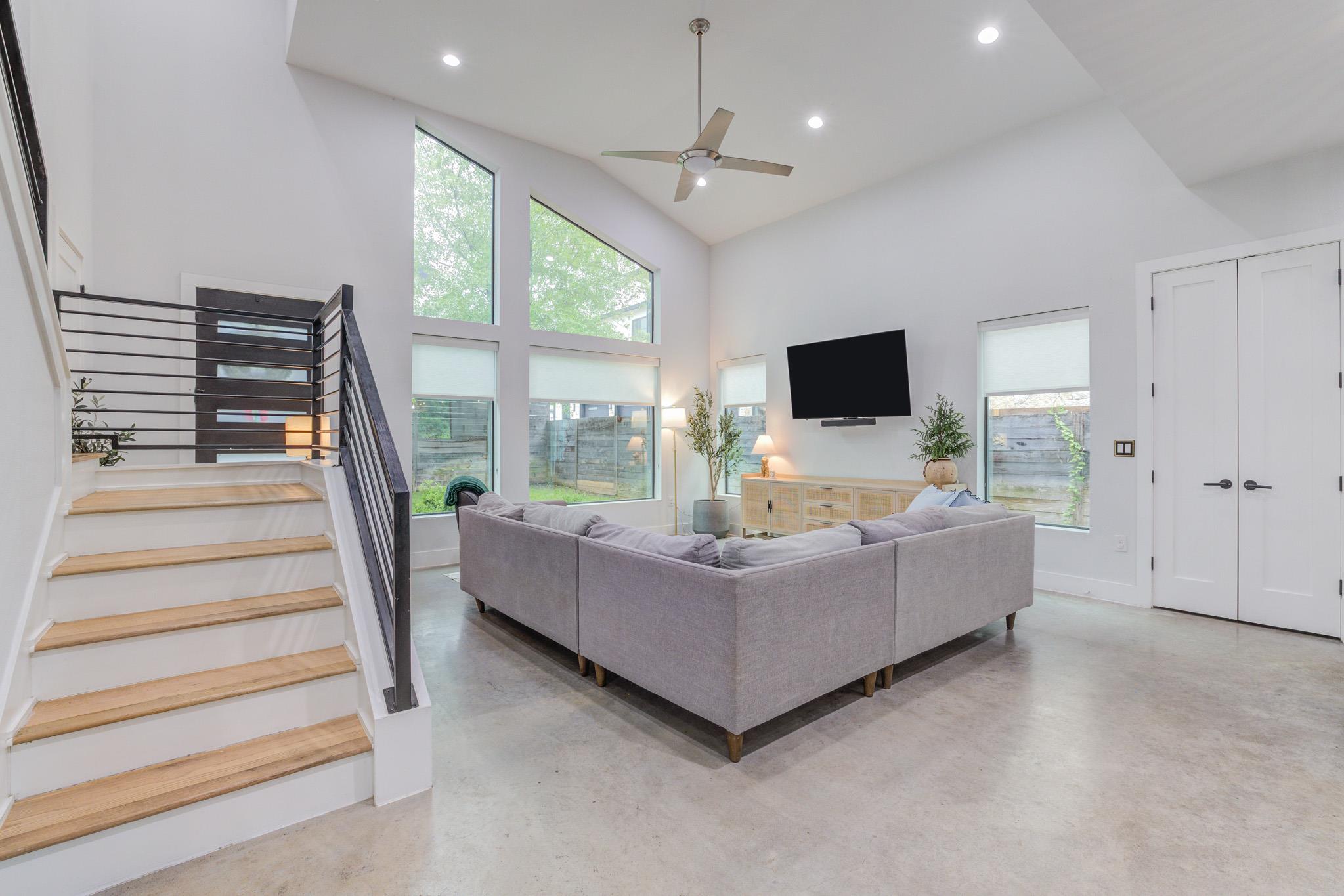 5520 Woodrow Ave # 2, Austin, TX 78756