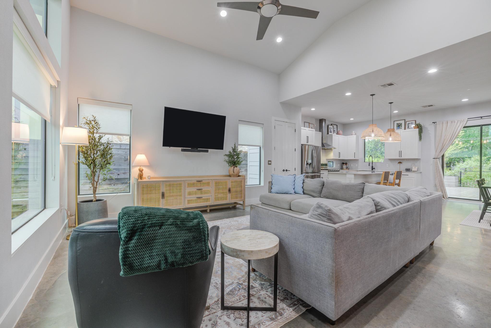 5520 Woodrow Ave # 2, Austin, TX 78756