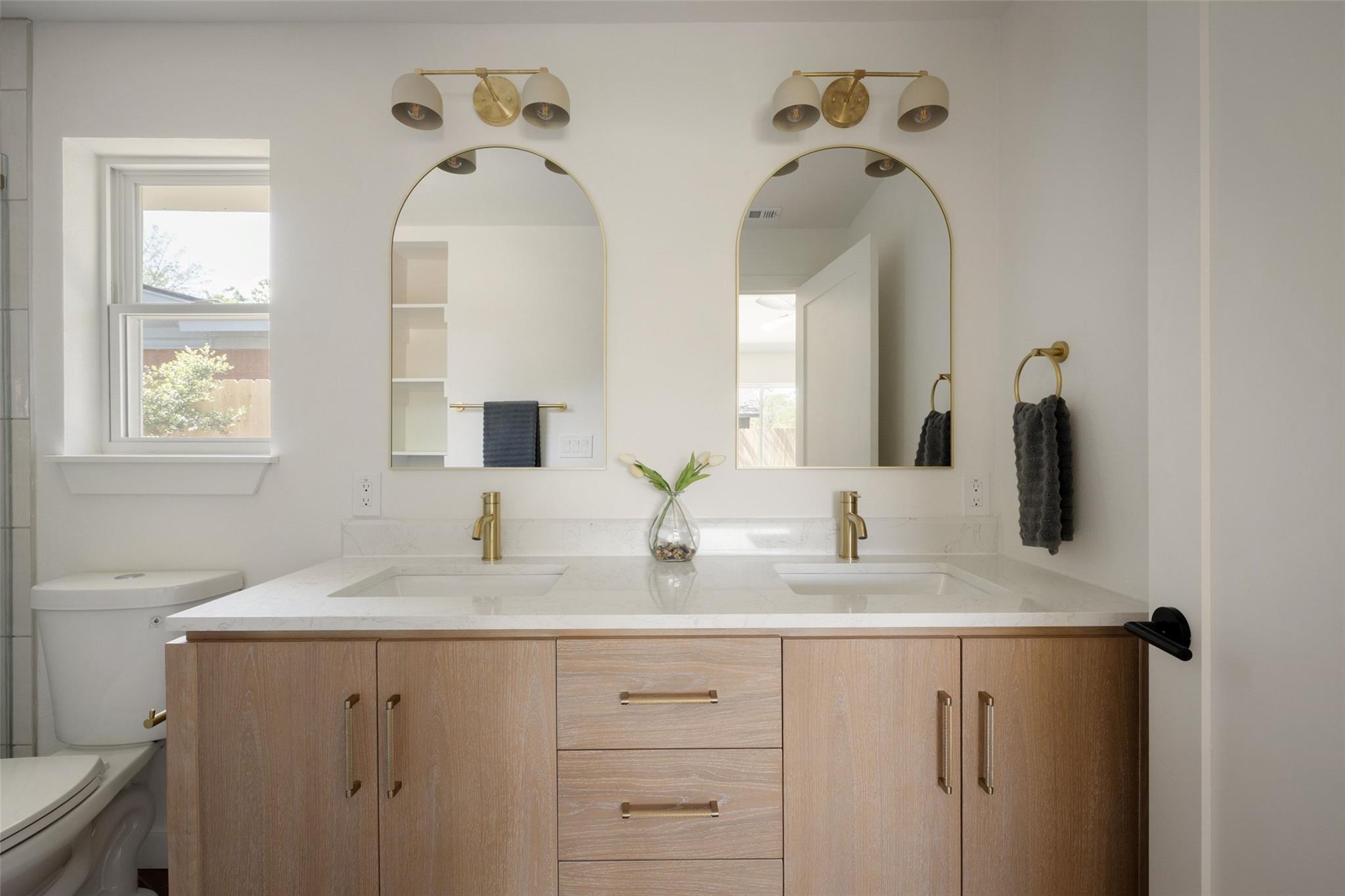 2200 Bristol Dr, Austin, TX 78723