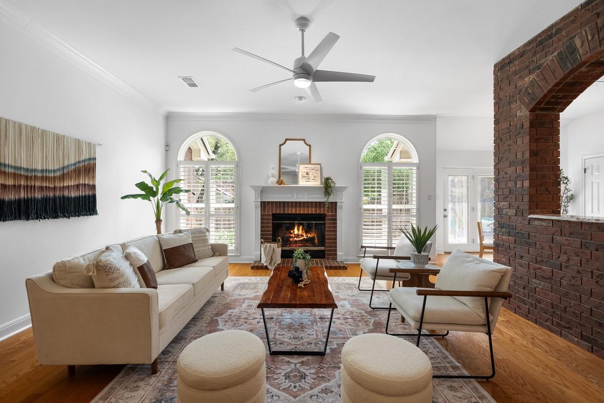 8813 Marybank Dr, Austin, TX 78750