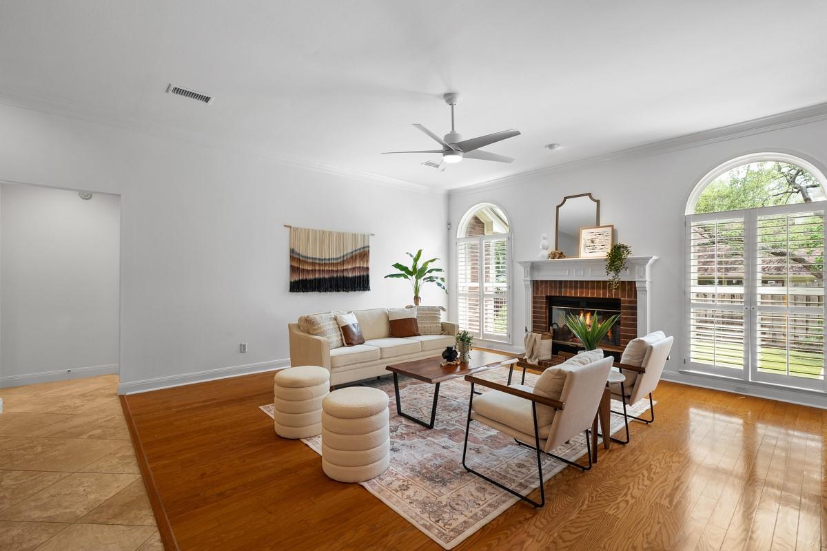 8813 Marybank Dr, Austin, TX 78750