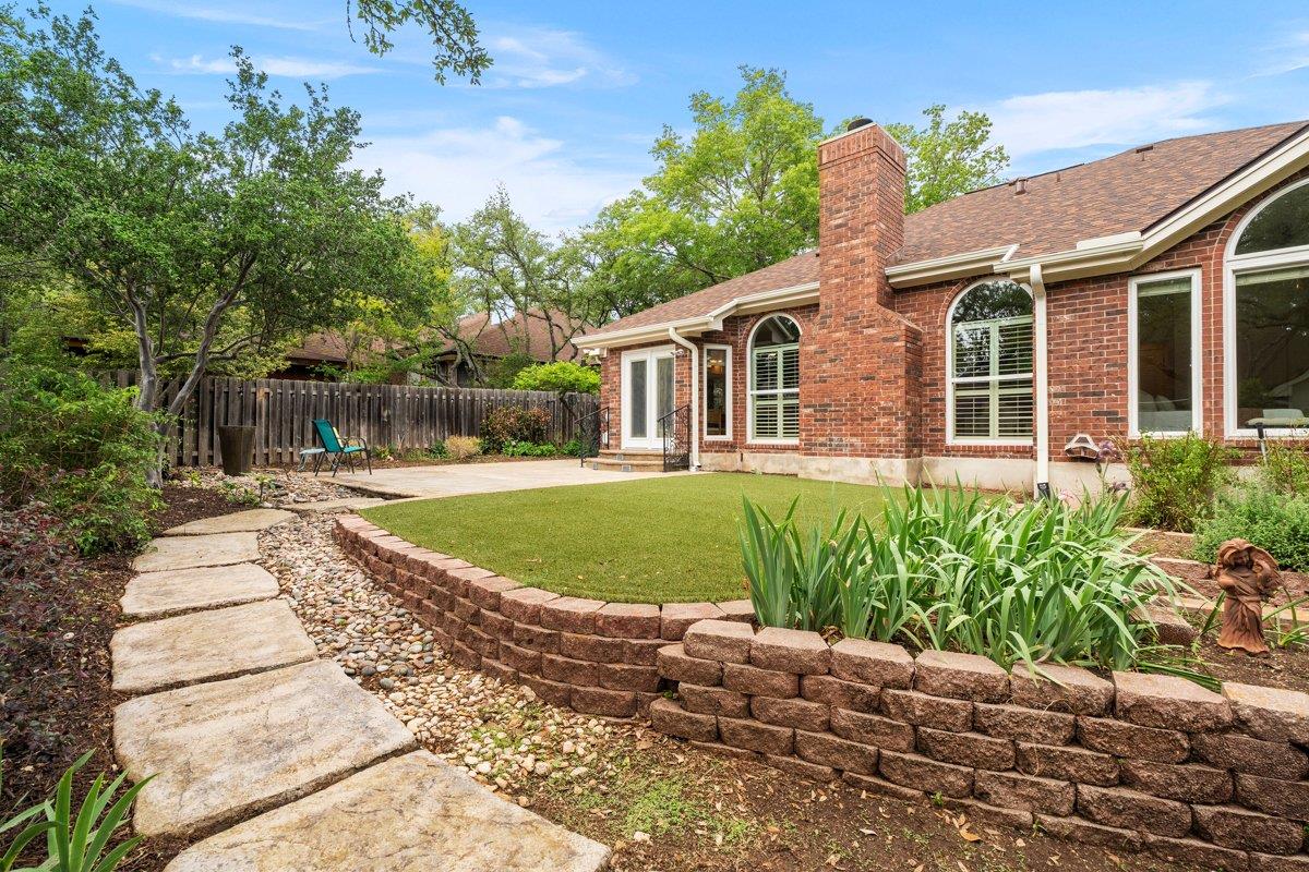 8813 Marybank Dr, Austin, TX 78750