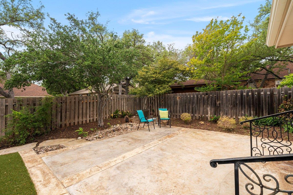 8813 Marybank Dr, Austin, TX 78750