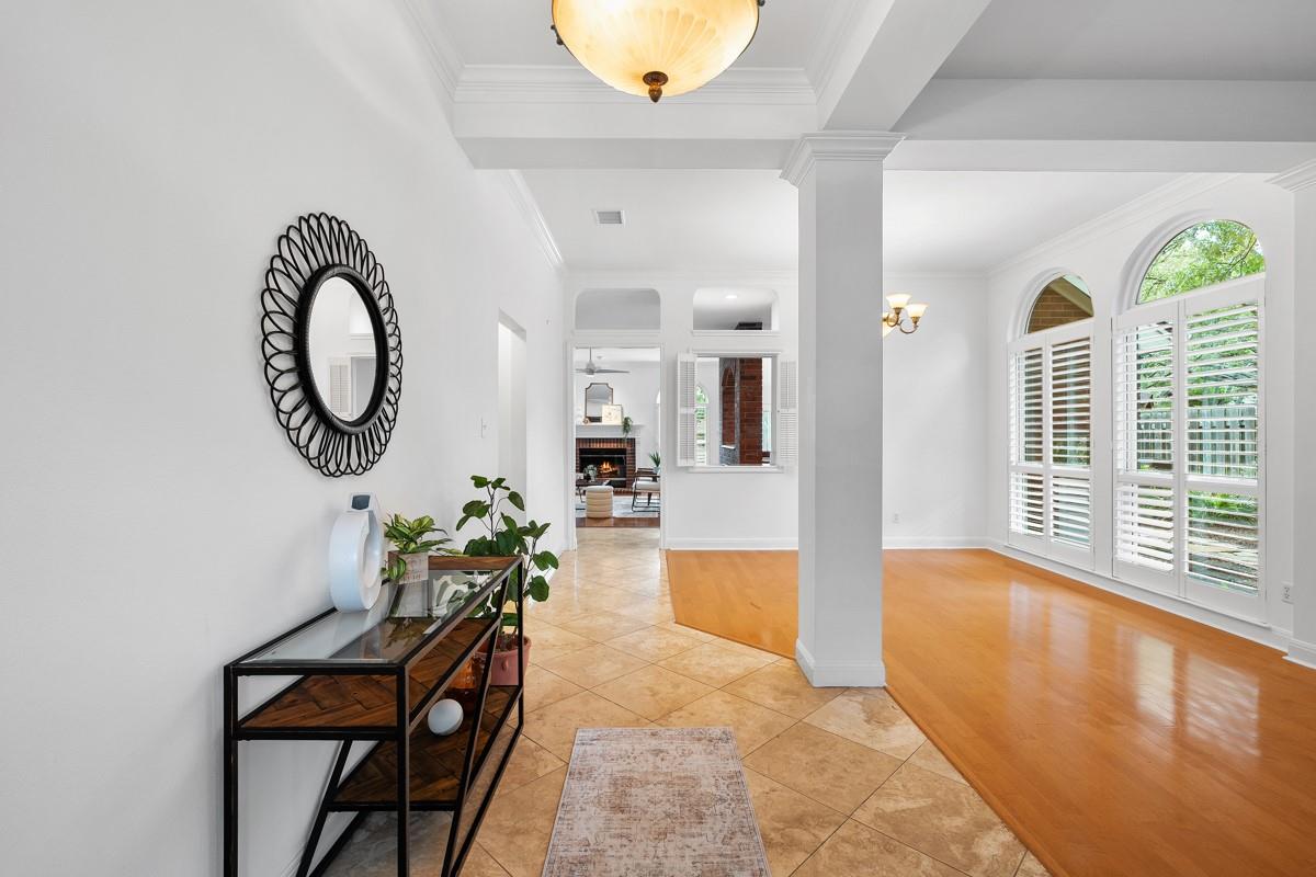 8813 Marybank Dr, Austin, TX 78750