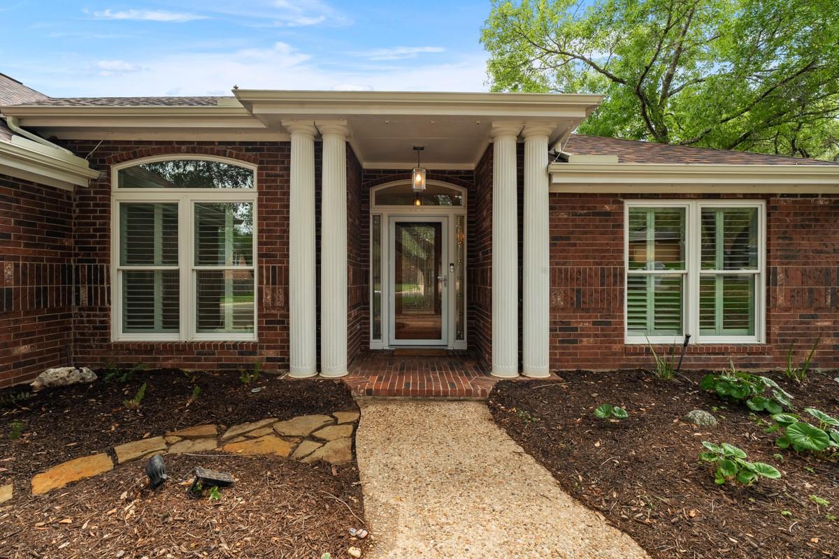 8813 Marybank Dr, Austin, TX 78750