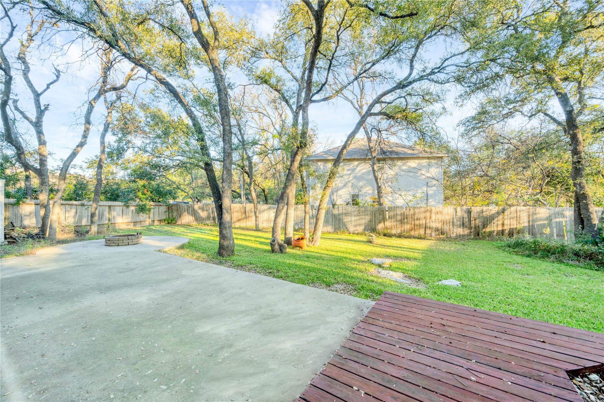 13233 Briar Hollow Dr, Austin, TX 78729