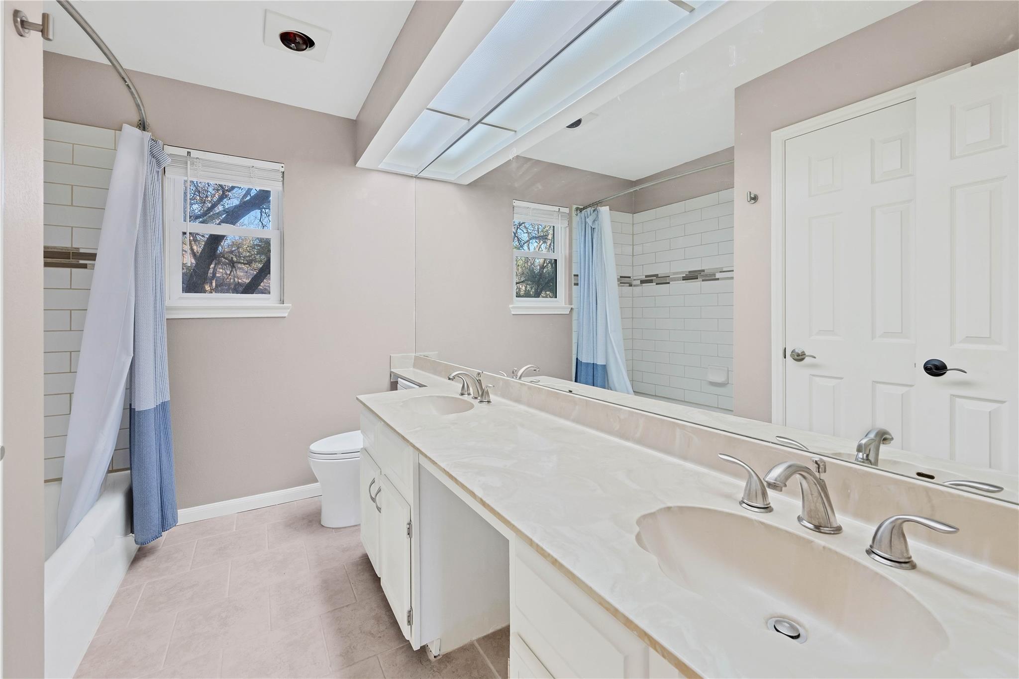 13233 Briar Hollow Dr, Austin, TX 78729