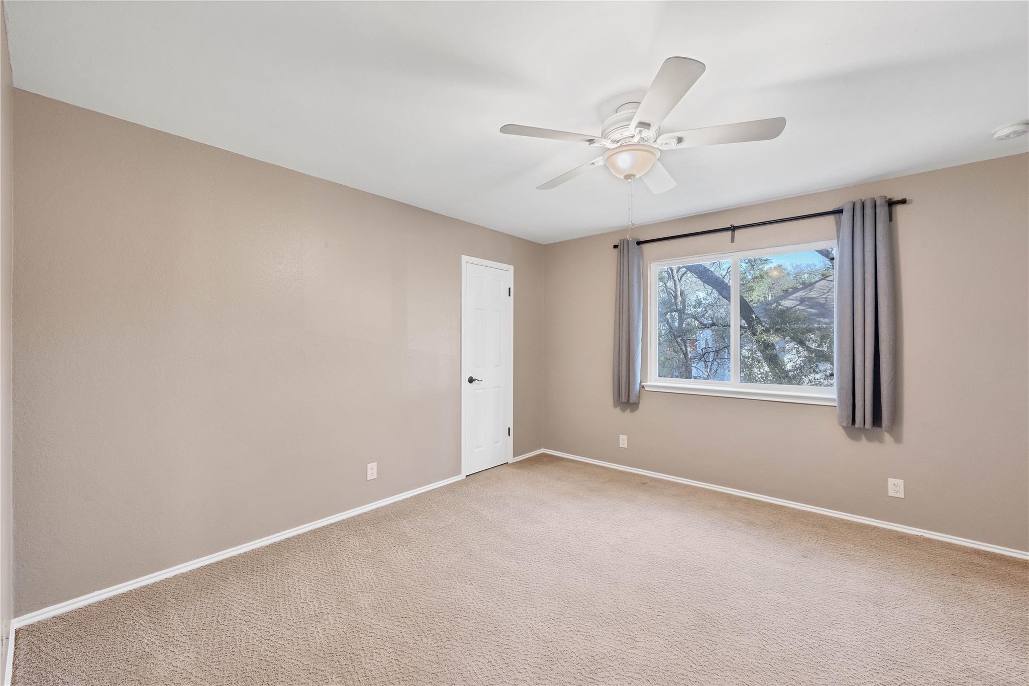 13233 Briar Hollow Dr, Austin, TX 78729