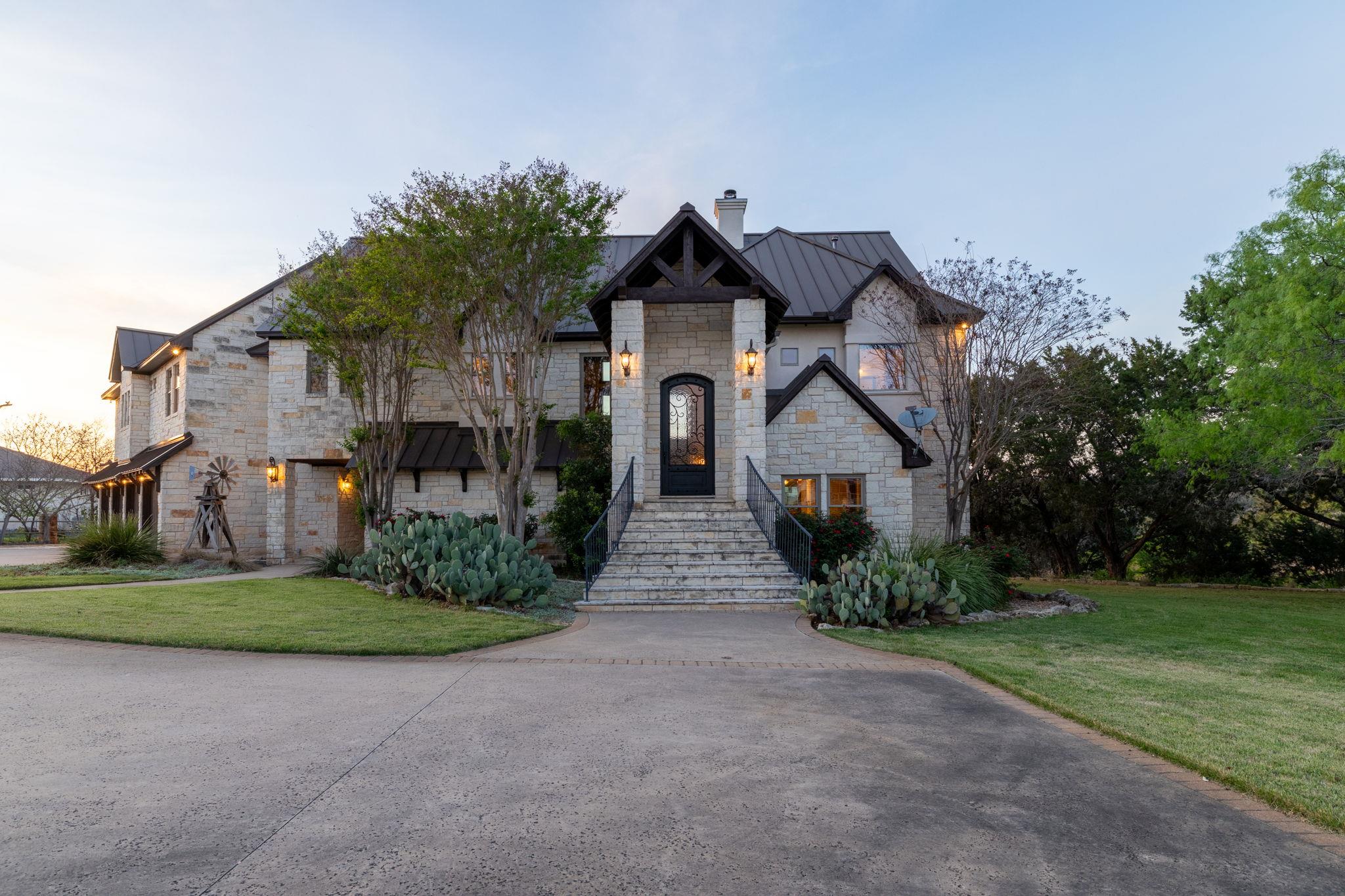 5010 Lookout Ridge Dr, Marble Falls, TX 78654