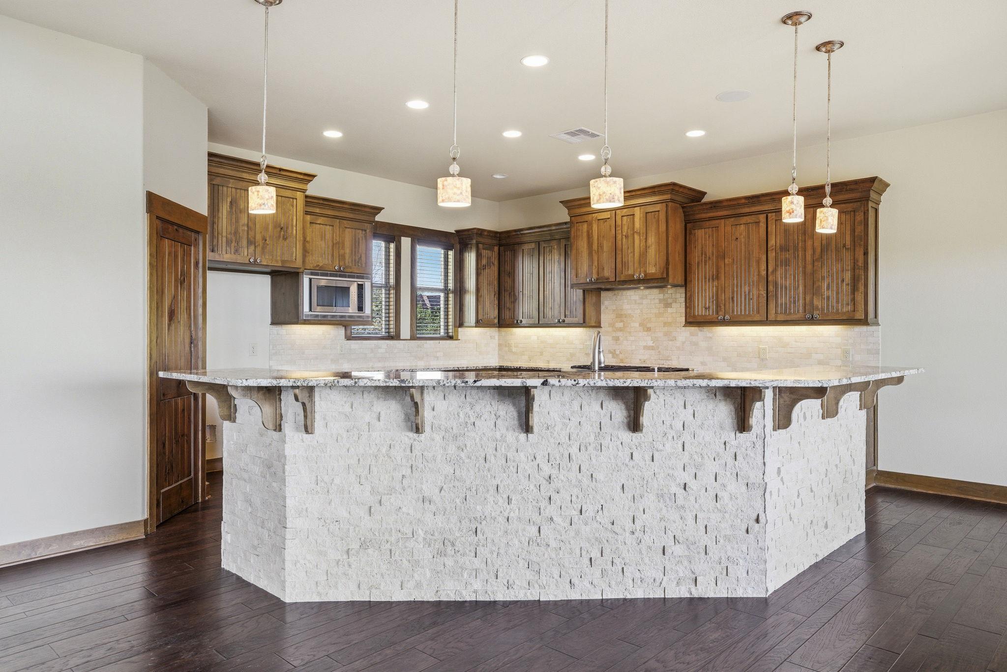 5010 Lookout Ridge Dr, Marble Falls, TX 78654