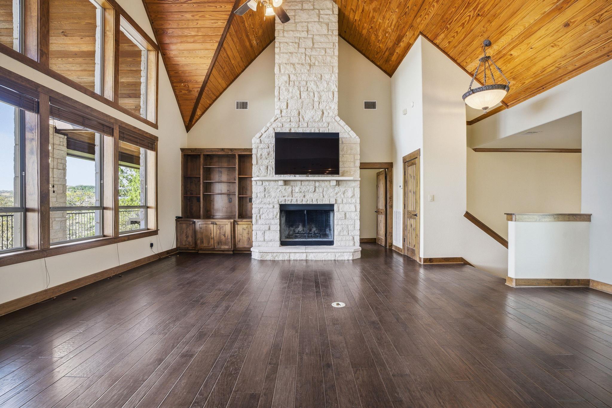 5010 Lookout Ridge Dr, Marble Falls, TX 78654