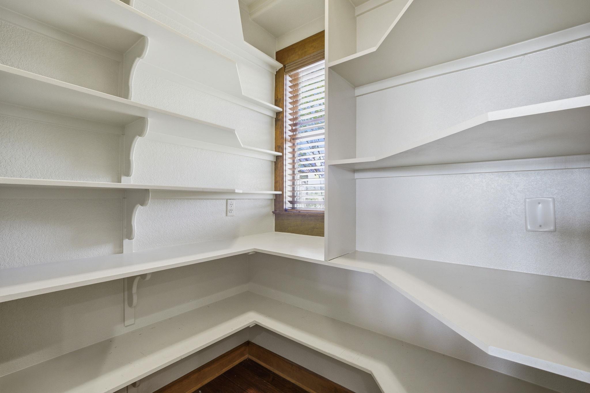 5010 Lookout Ridge Dr, Marble Falls, TX 78654