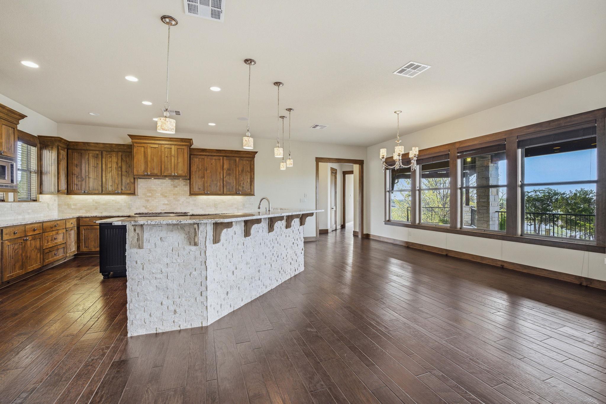 5010 Lookout Ridge Dr, Marble Falls, TX 78654