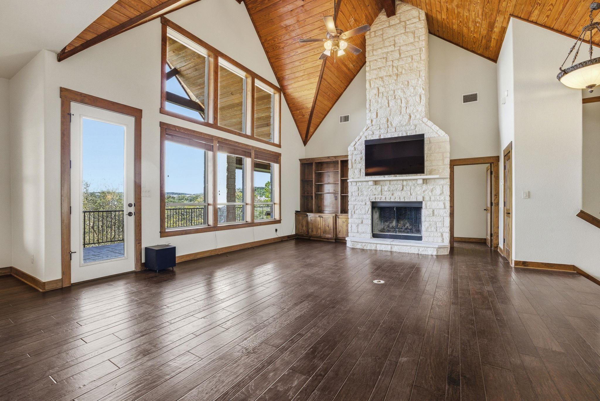 5010 Lookout Ridge Dr, Marble Falls, TX 78654