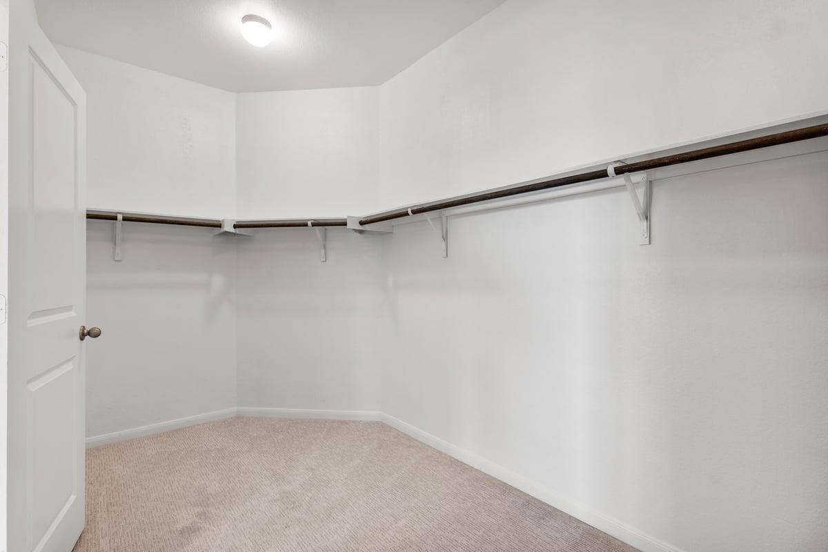 113 Copper Lily Dr, Liberty Hill, TX 78642