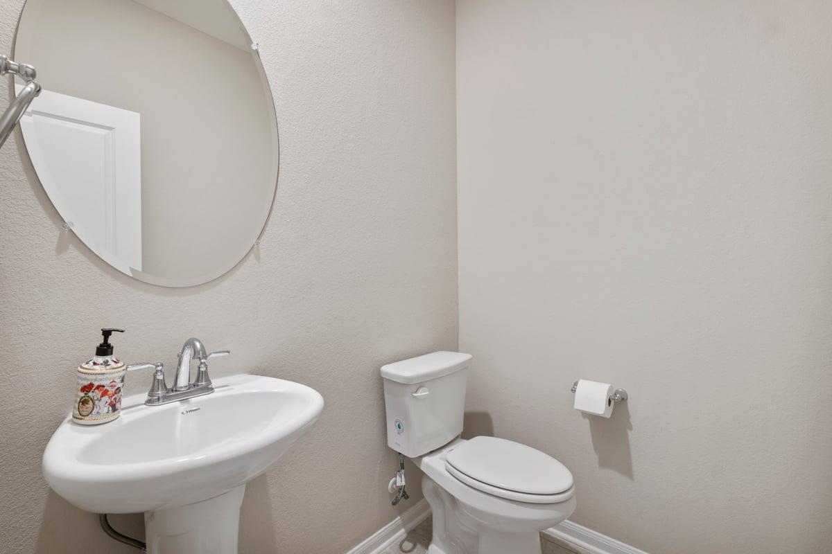 113 Copper Lily Dr, Liberty Hill, TX 78642