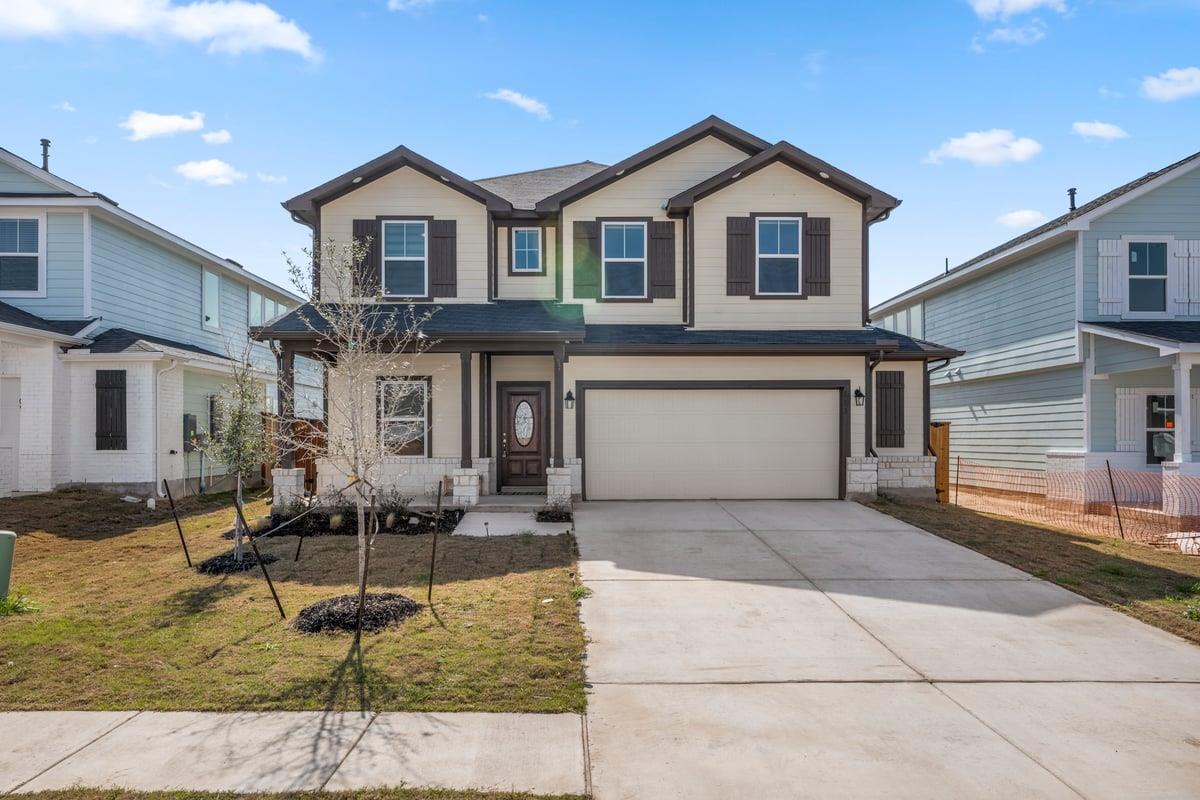 113 Copper Lily Dr, Liberty Hill, TX 78642