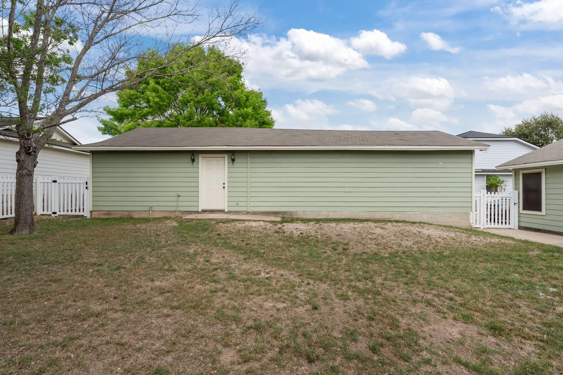 5911 Steiner, Kyle, TX 78640