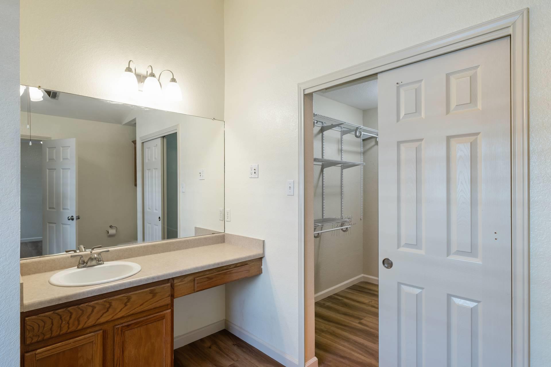 5911 Steiner, Kyle, TX 78640