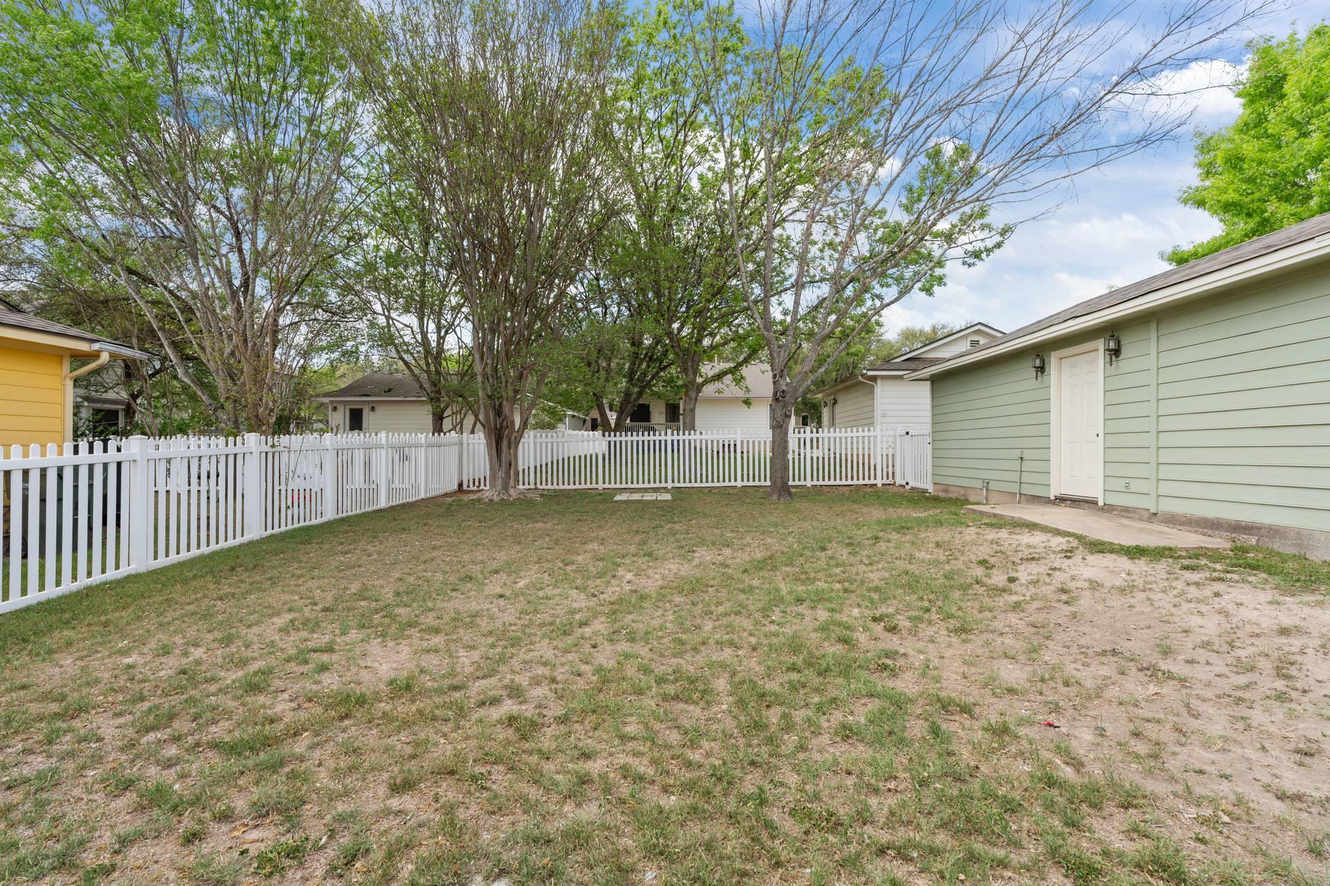 5911 Steiner, Kyle, TX 78640