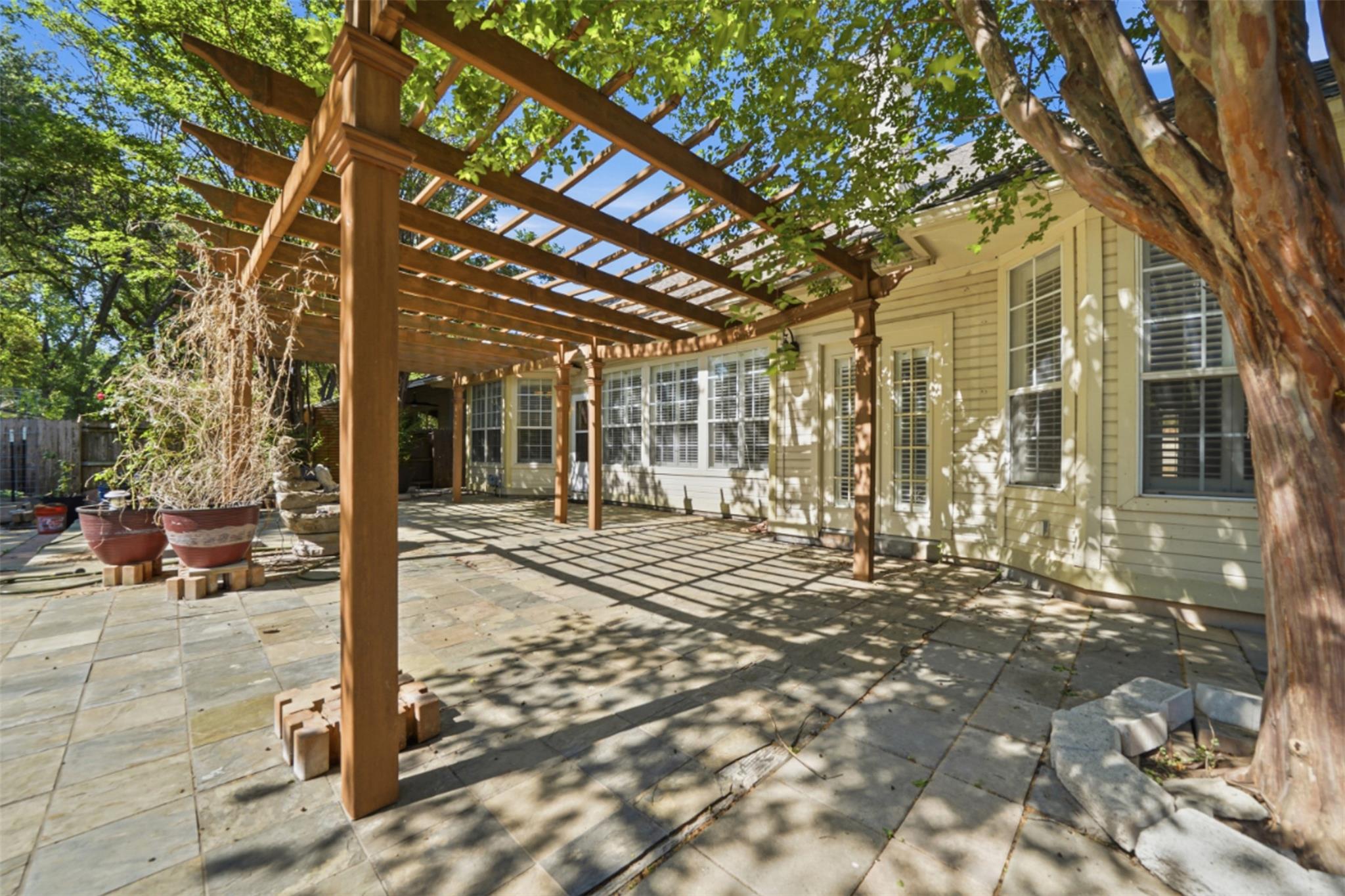 2412 Cloud Peak Ln, Round Rock, TX 78681