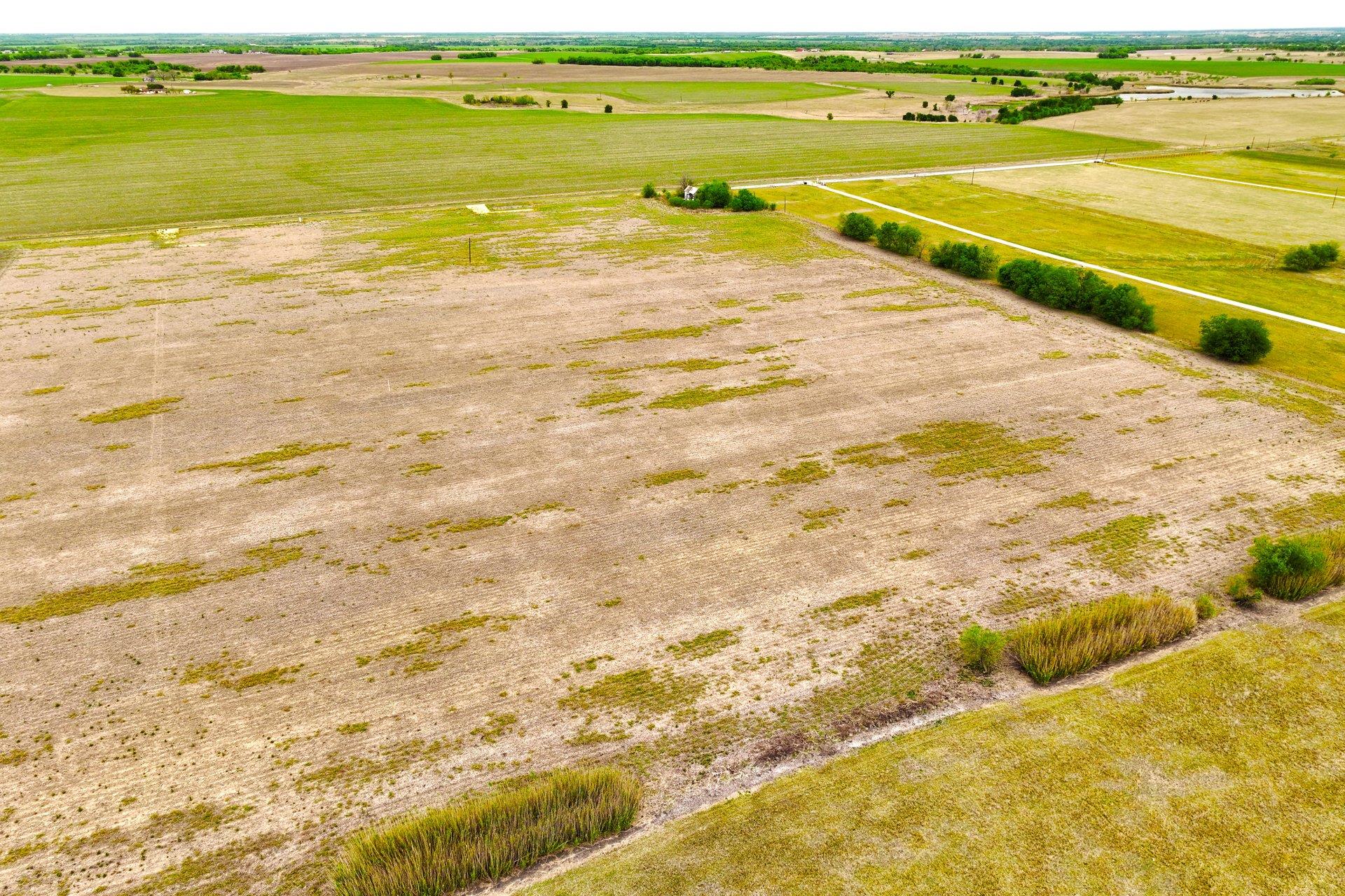 2944 County Road 425, Thorndale, TX 76577