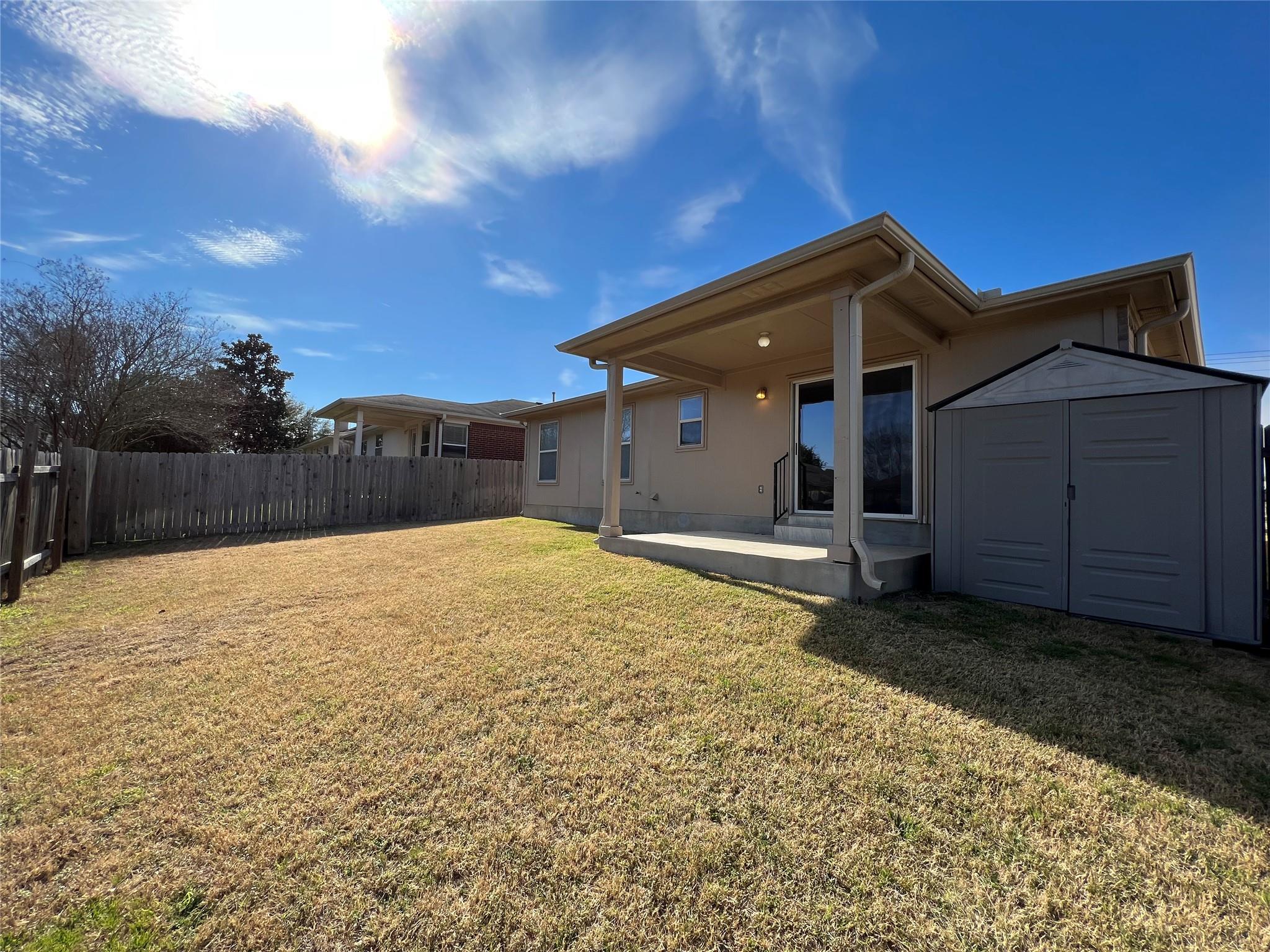 116 Remington Dr, Kyle, TX 78640
