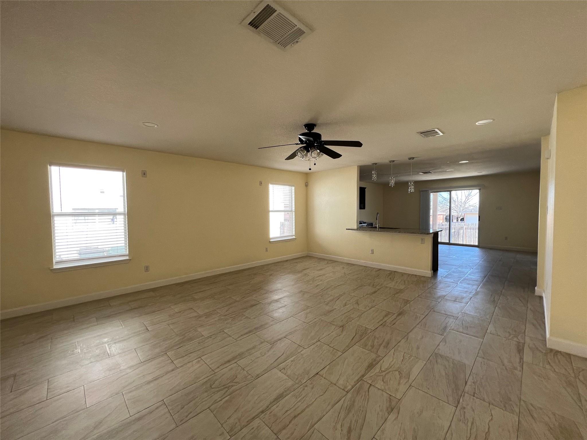 116 Remington Dr, Kyle, TX 78640