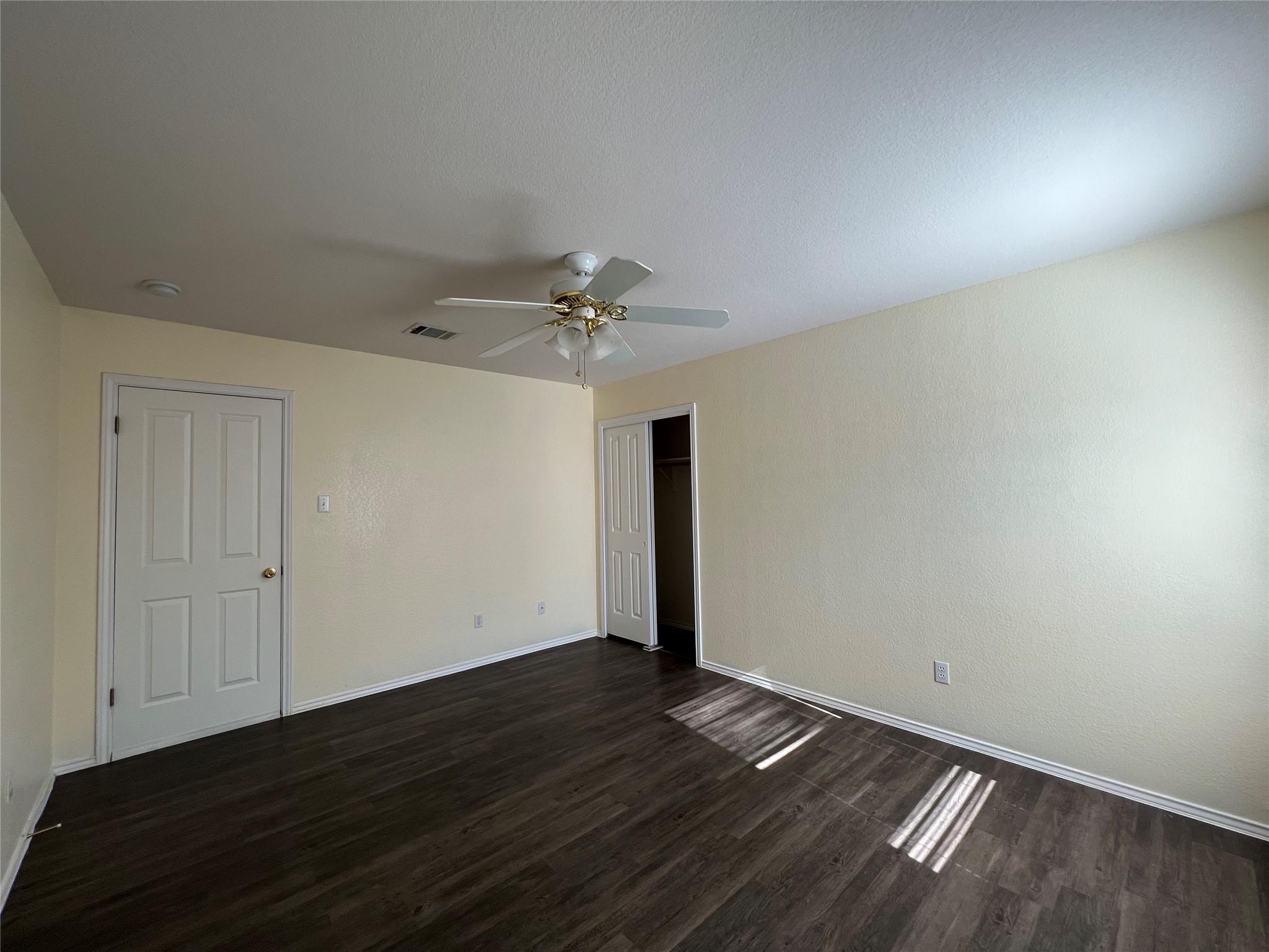 116 Remington Dr, Kyle, TX 78640