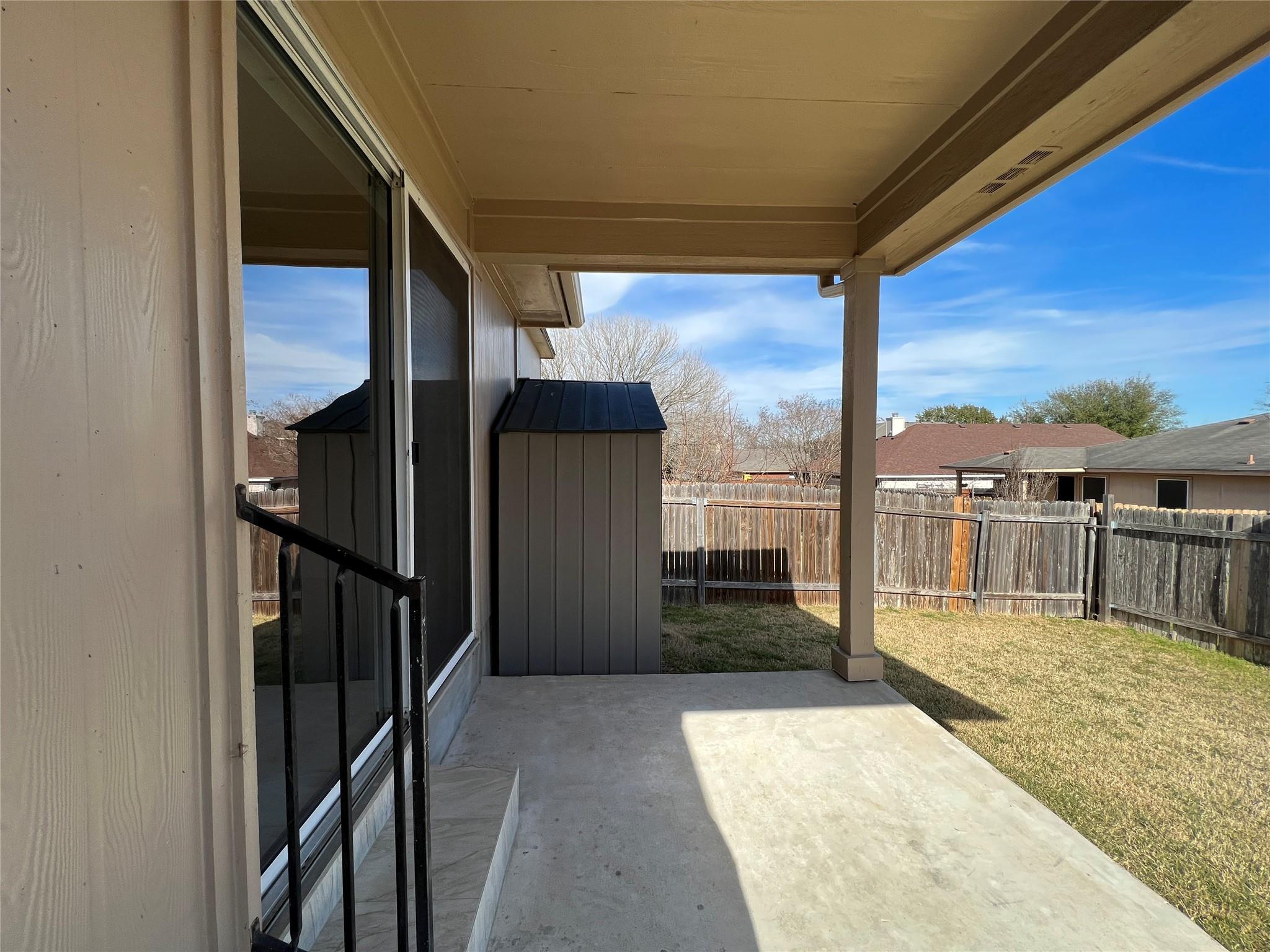 116 Remington Dr, Kyle, TX 78640