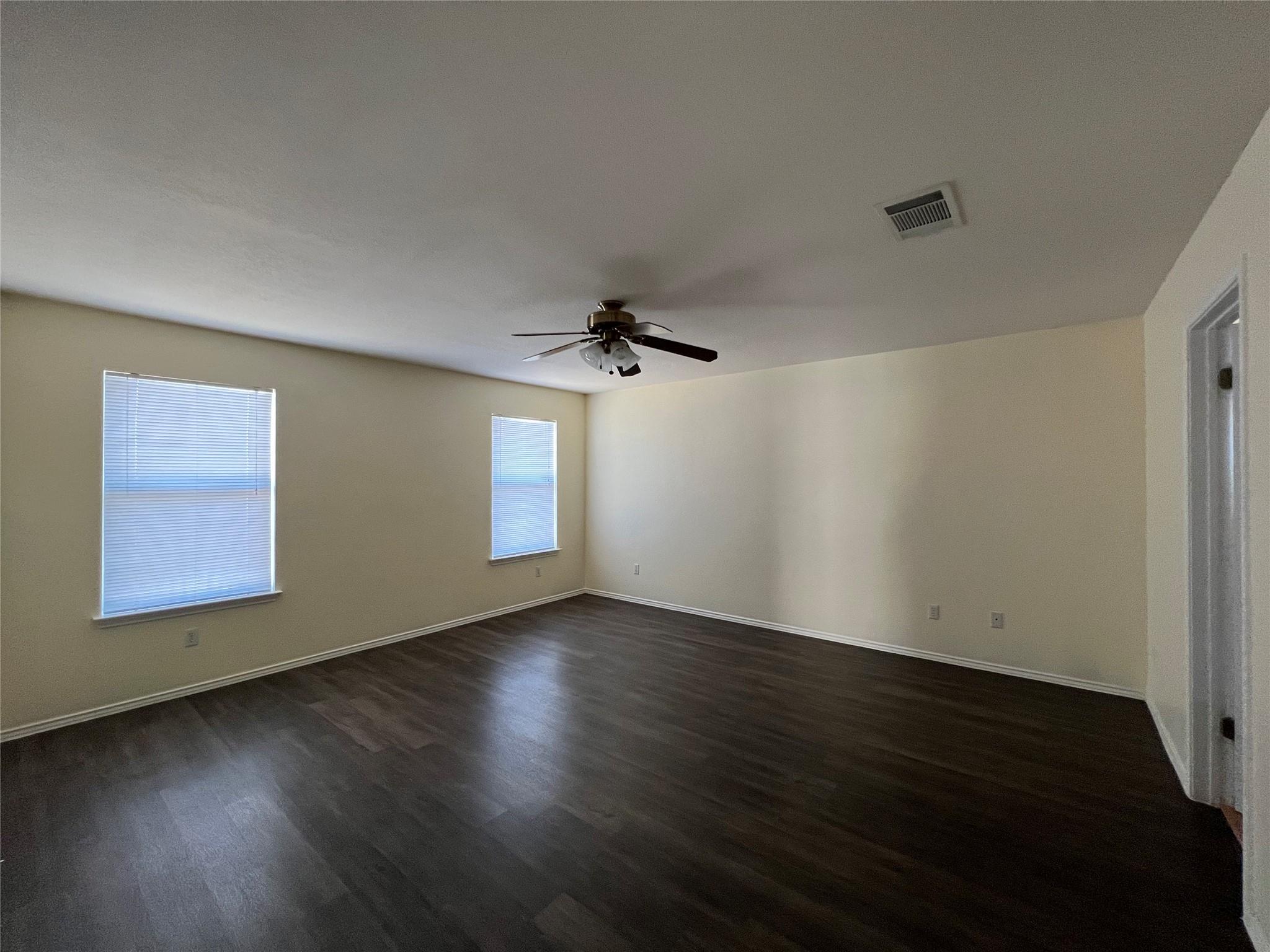116 Remington Dr, Kyle, TX 78640