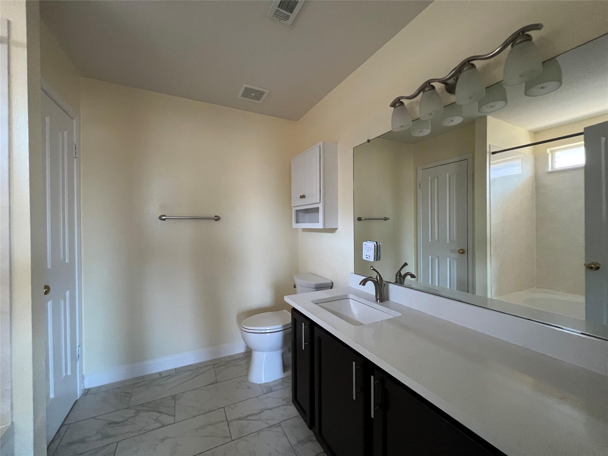 116 Remington Dr, Kyle, TX 78640