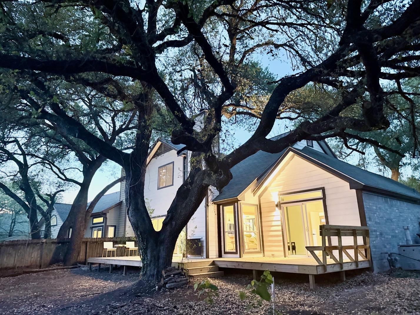 8301 Mendota Cv, Austin, TX 78717