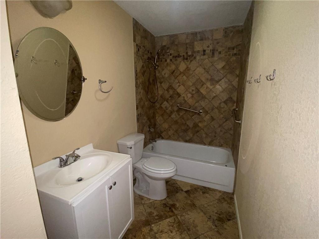 700 David Curry Dr, Round Rock, TX 78664